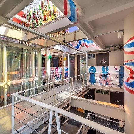 Silom Art Hostel Μπανγκόκ Εξωτερικό φωτογραφία