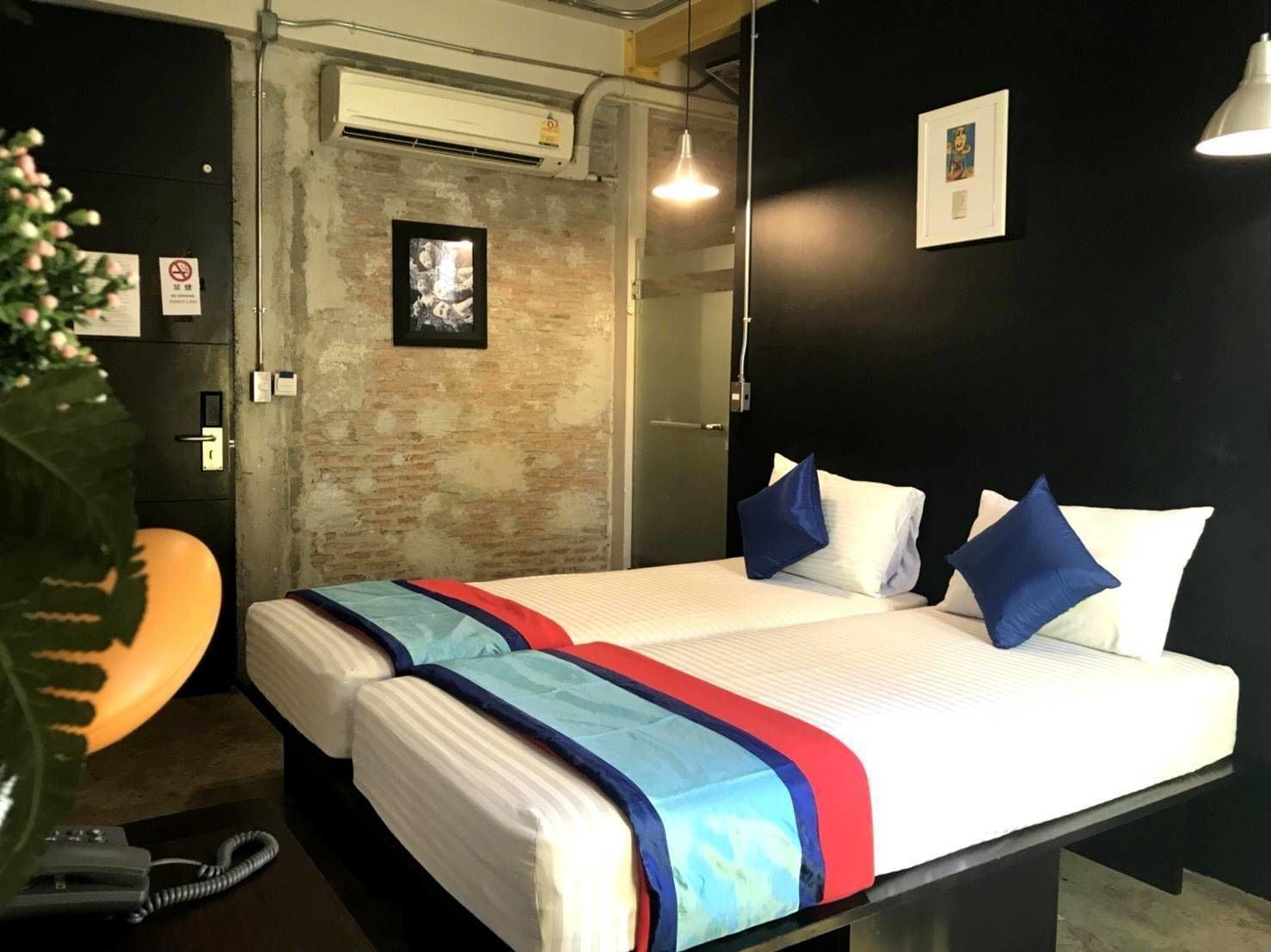 Silom Art Hostel Μπανγκόκ Εξωτερικό φωτογραφία