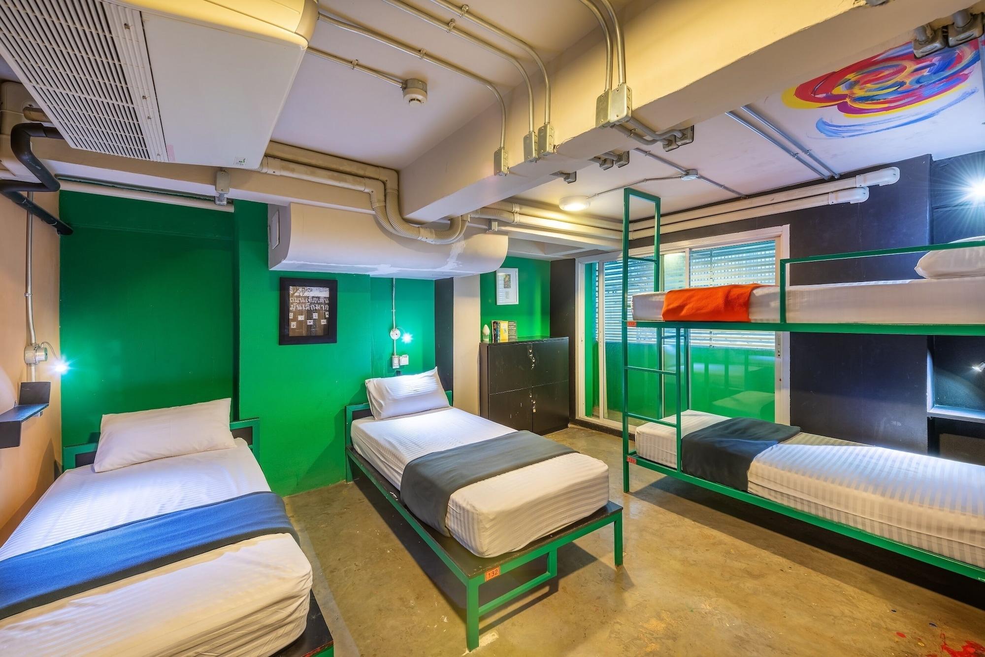 Silom Art Hostel Μπανγκόκ Εξωτερικό φωτογραφία
