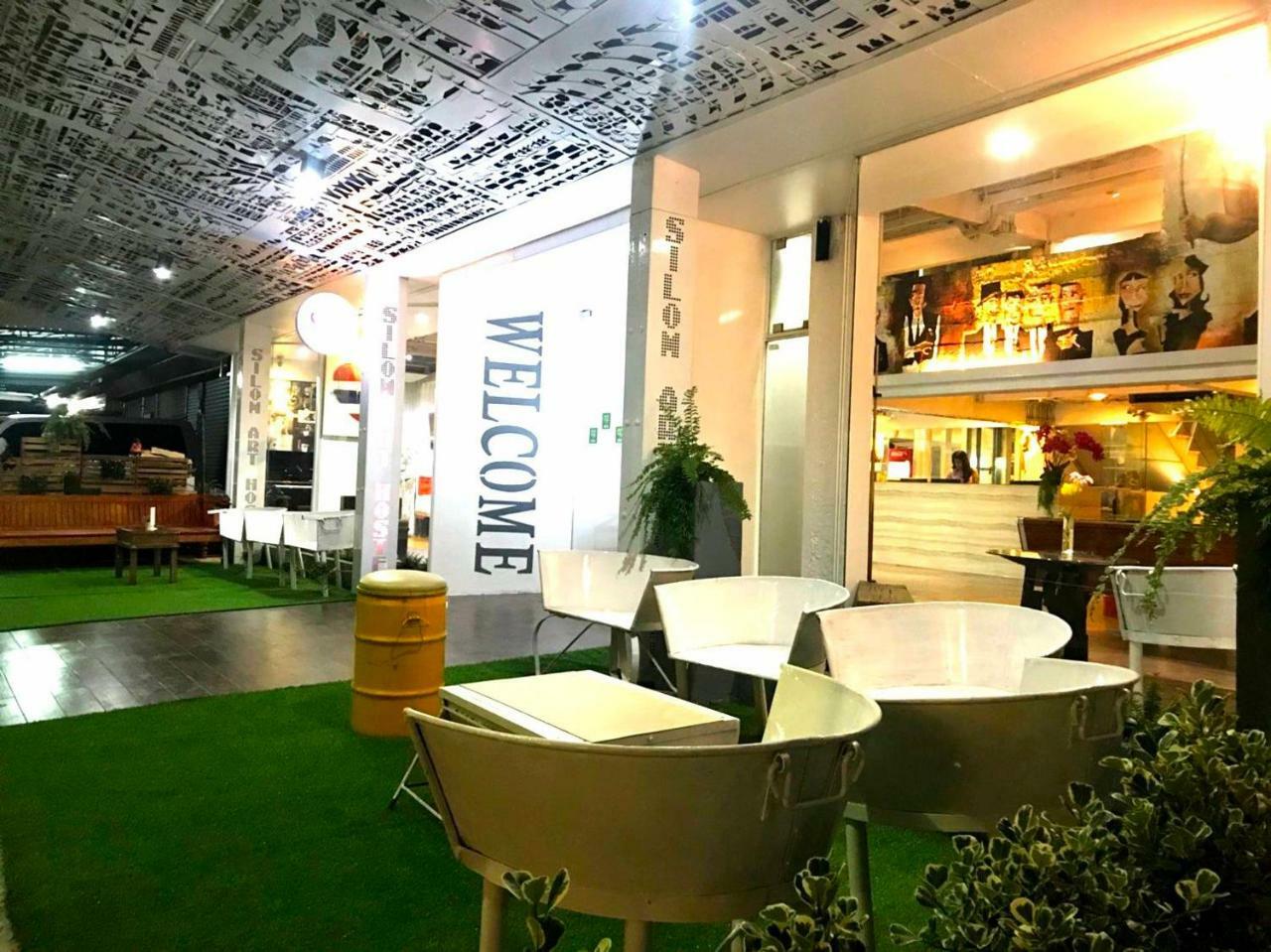 Silom Art Hostel Μπανγκόκ Εξωτερικό φωτογραφία