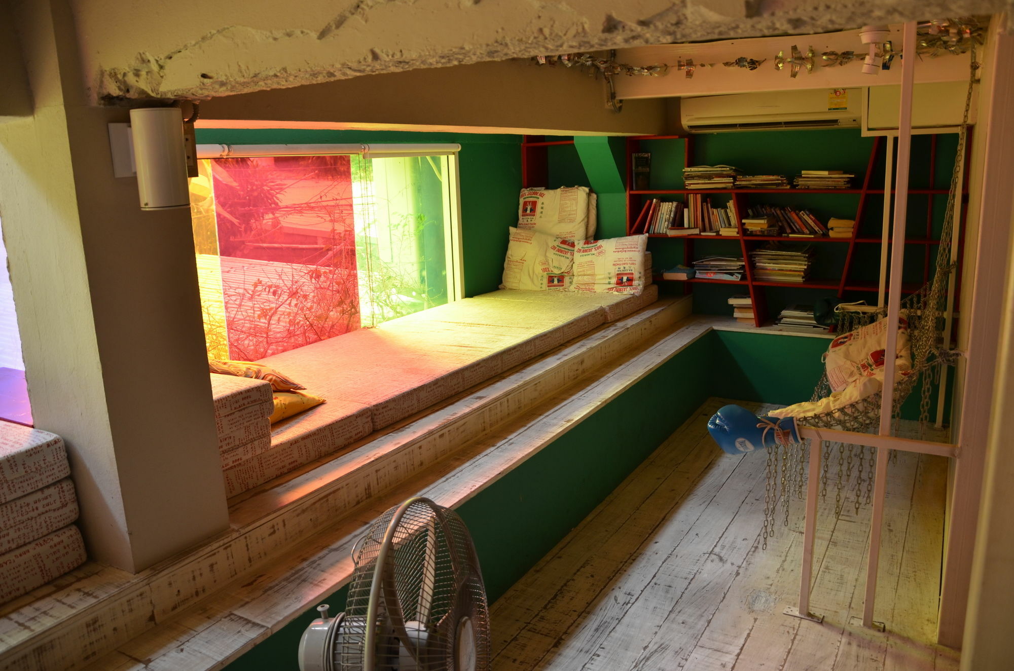 Silom Art Hostel Μπανγκόκ Εξωτερικό φωτογραφία
