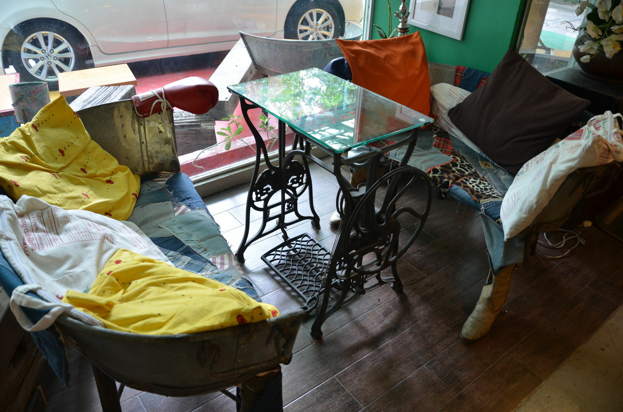 Silom Art Hostel Μπανγκόκ Εξωτερικό φωτογραφία
