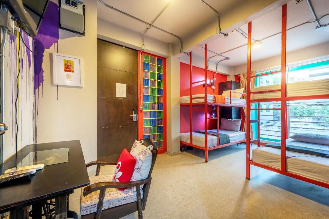 Silom Art Hostel Μπανγκόκ Εξωτερικό φωτογραφία
